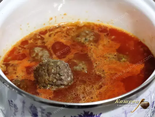 Meatballs in tomato sauce
