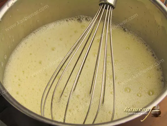 Яйця збиті із цукром