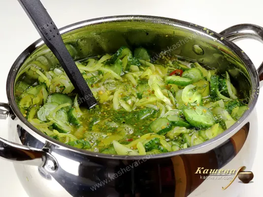 Pickles for hamburger