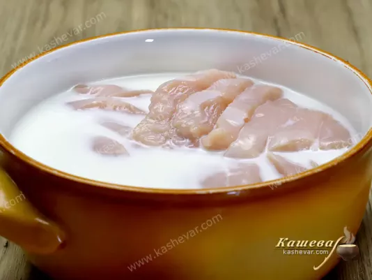 Куриное филе в молоке