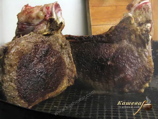 Sealing beef chop