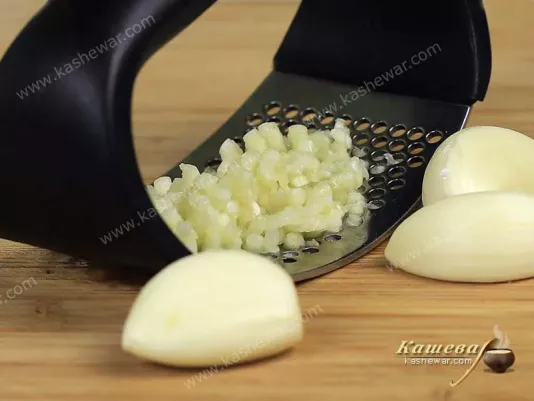 Garlic for dressing