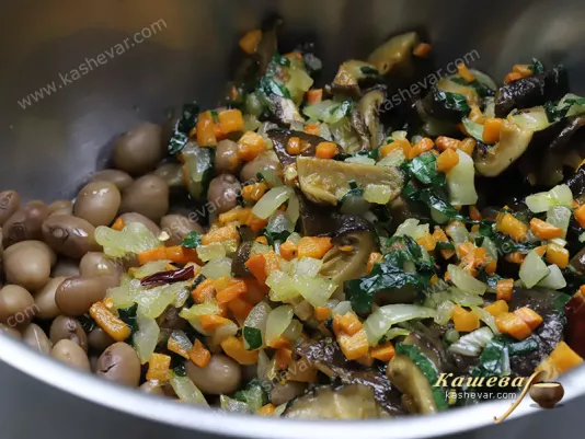 Bean pate with mushrooms