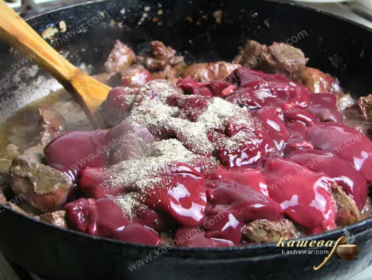 Обжаривание куриной печени