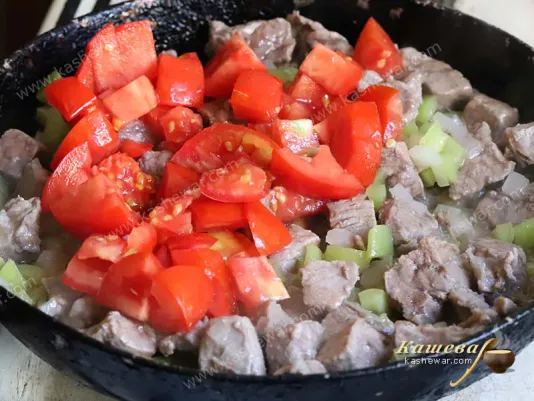 Tomatoes with meat