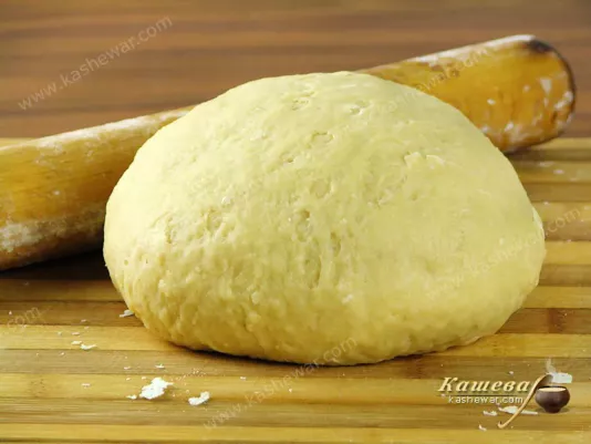 Knead the dough for kazmag
