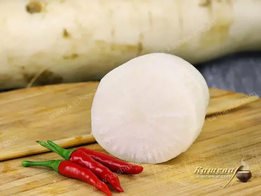 Дайкон и острый перец
