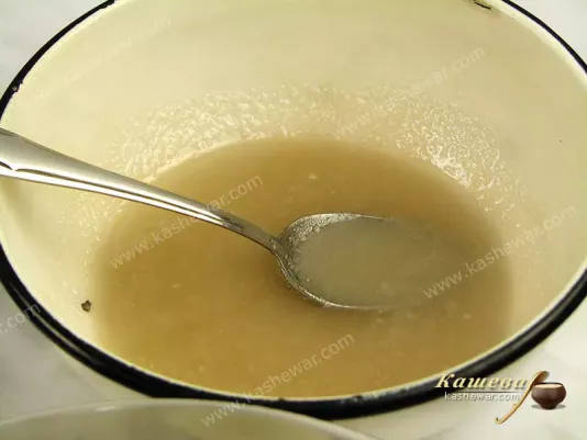 Sugar mixed with honey