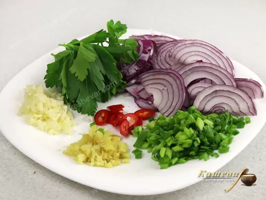 Thinly chopped vegetables and spices
