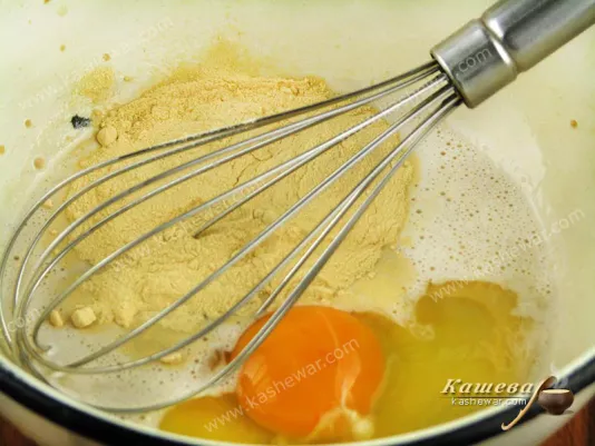 Eggs mixed with dry milk