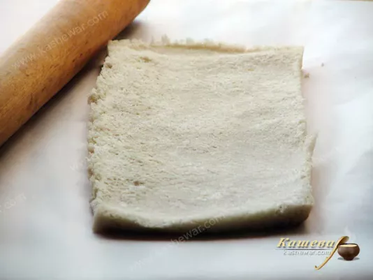 Rolling bread for roll