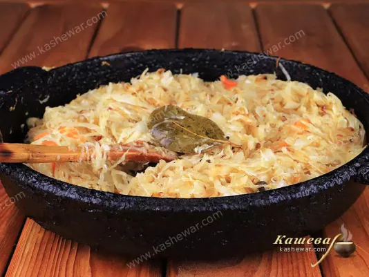 Sauerkraut stew