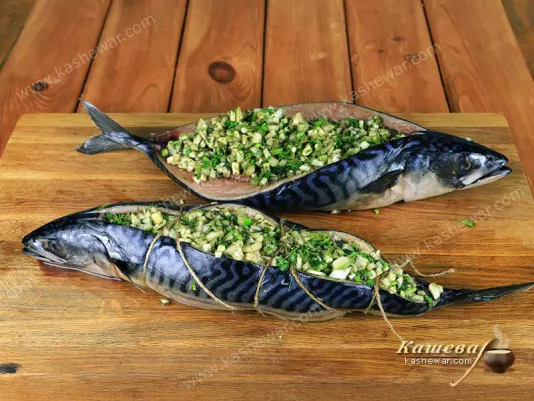 Fish stuffed with fennel