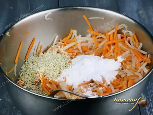 Daikon and carrot salad