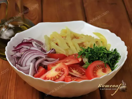 Baked bell pepper salad