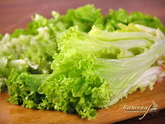 Lettuce cut into thin strips