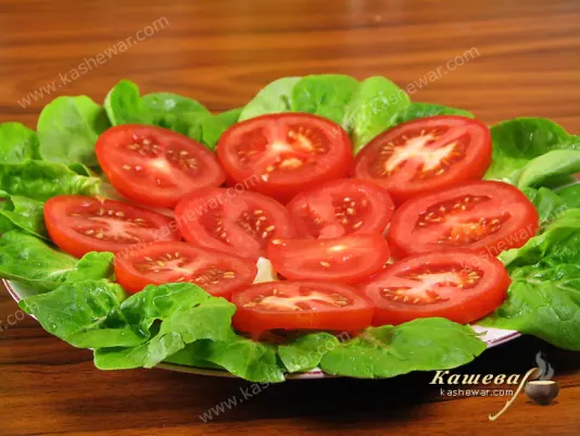 Tomatoes on lettuce