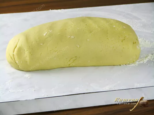 Knead the shakar lokum dough