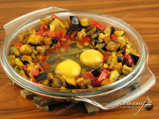 Cracked eggs in vegetables