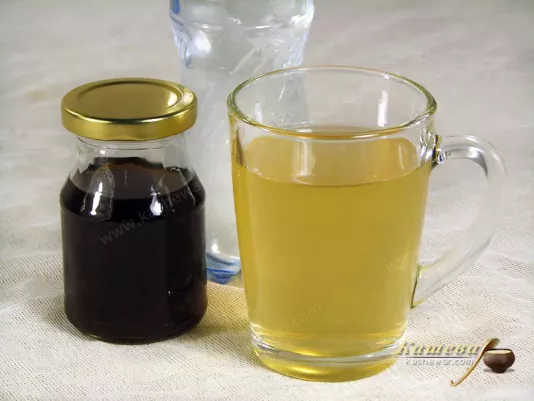 Приготовление напитка тархун из сиропа