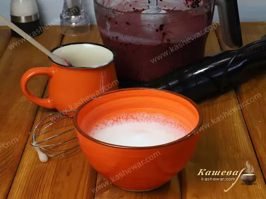 Whipped egg whites