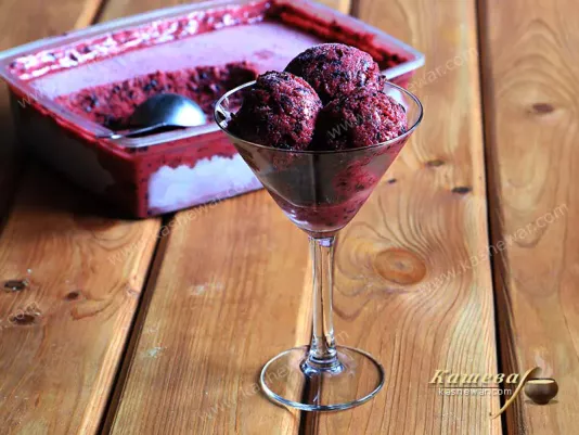 Blackcurrant sorbet