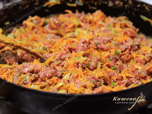Ground beef with carrots, celery and onions