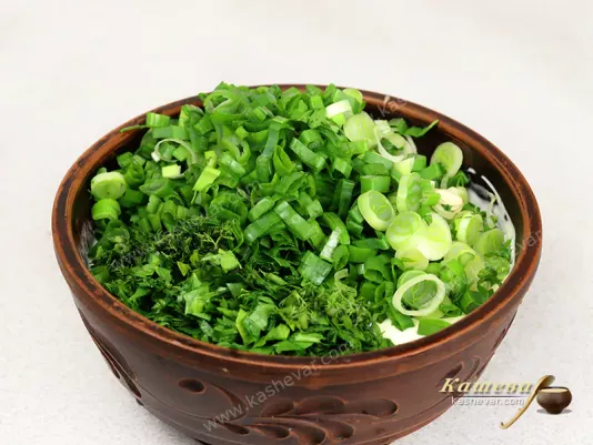 Chopped greens with sour cream and mayonnaise