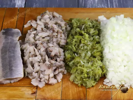 Подготовка продуктов к соусу Ремулад
