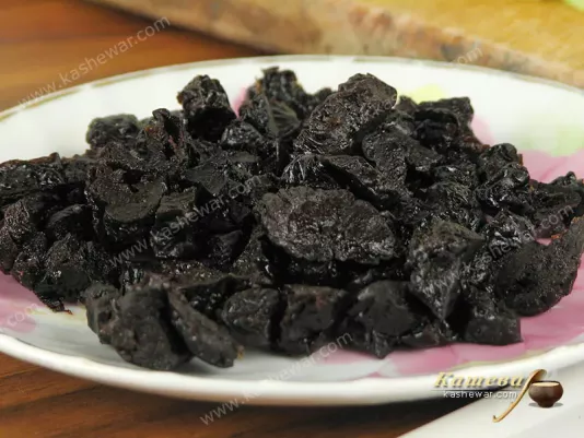 Prunes prepared for work