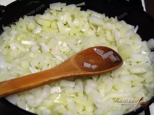 Frying onion