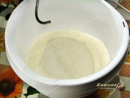Мука с сахаром