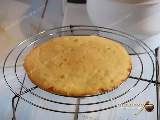 Biscuit thin crust