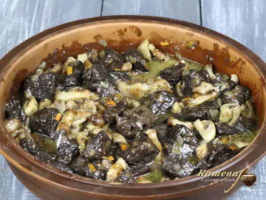 Beef Lung with bacon and vegetables