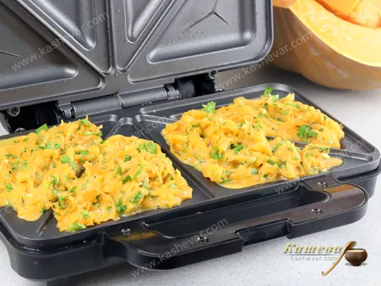 Pancakes in a sandwich maker