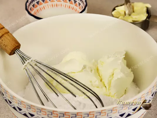 Cream for cakes
