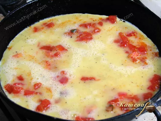 Eggs with tomatoes