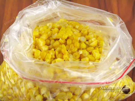 Упаковування кукурудзи для заморожування