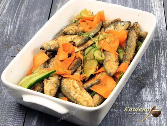 Fried small fish in marinade