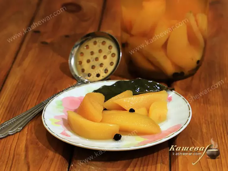 Pickled quince – recipe with photo, conservation