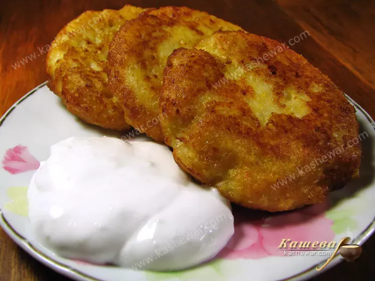 Corn and cottage cheese fritters (Sicheniki) - recipe with photo, Ukrainian cuisine