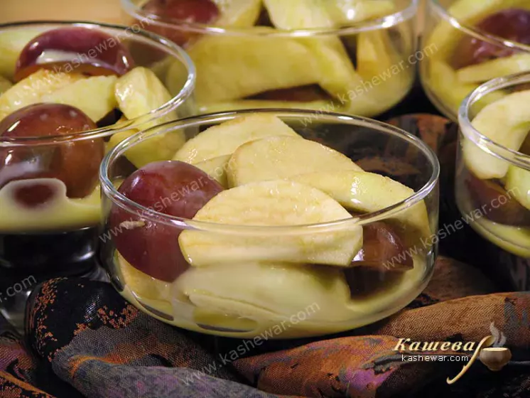 Apple and plum salad – recipe with photo, Spanish cuisine